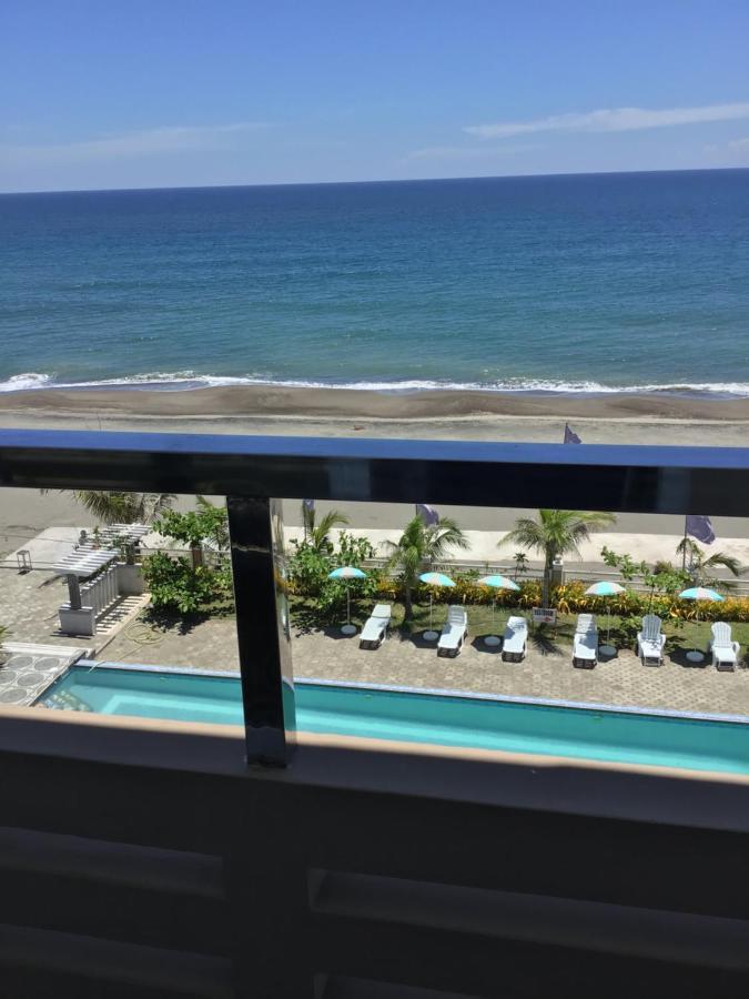 Em Royalle Hotel & Beach Resort San Juan  Exterior foto